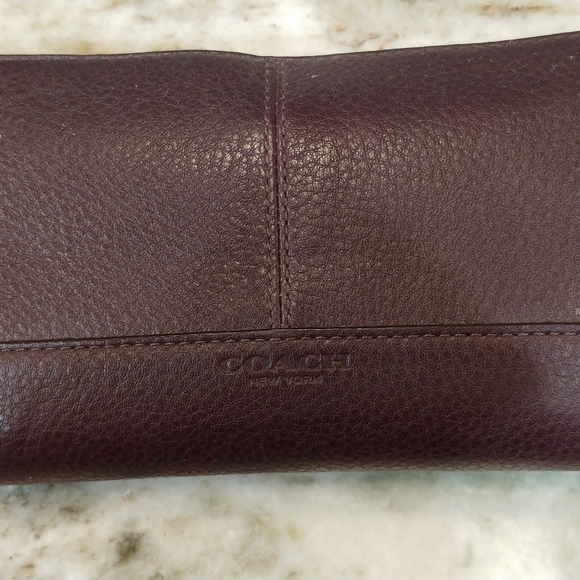 Coach purse and matching billfold - Picture 2 of 8